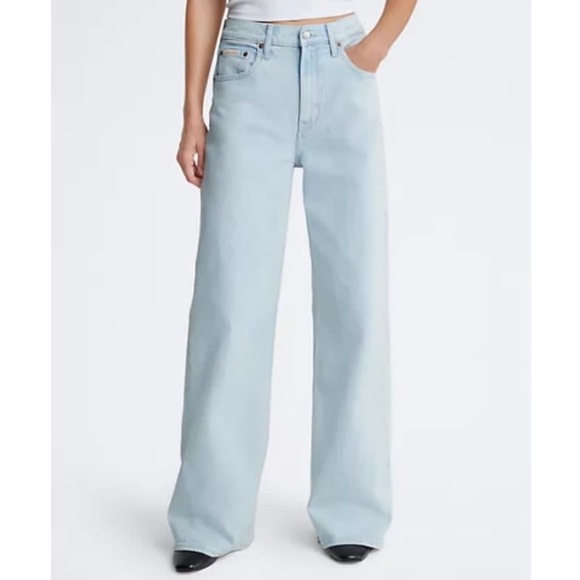 Calvin Klein Ultra-High Wide Leg Jeans - Picture 4 of 4